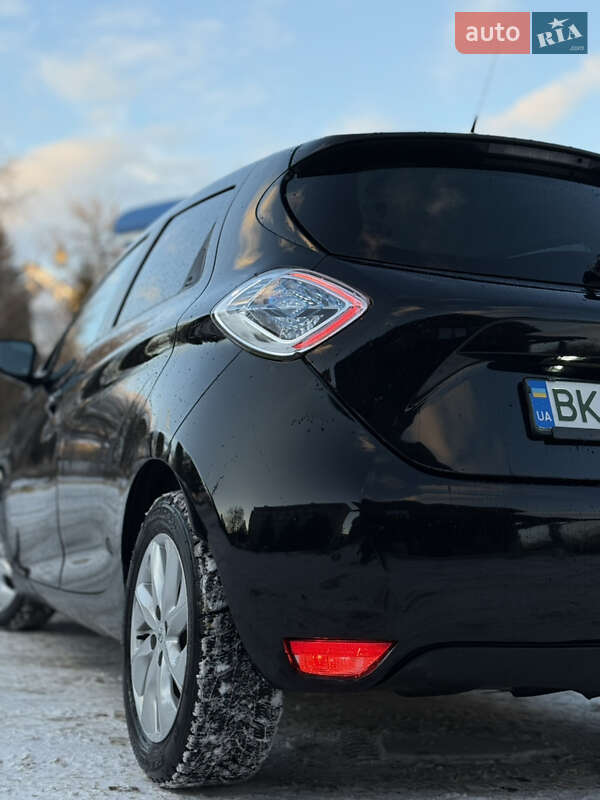 Хетчбек Renault Zoe 2014 в Дубні