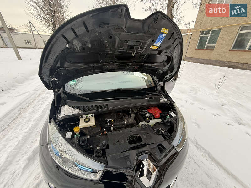 Хэтчбек Renault Zoe 2017 в Ужгороде