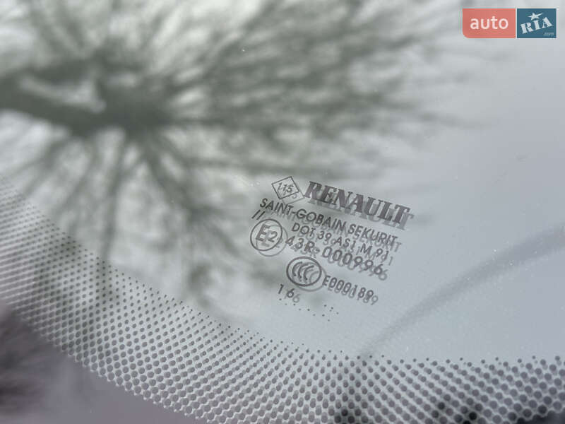 Хэтчбек Renault Zoe 2017 в Ужгороде