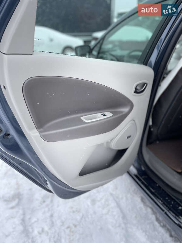 Хэтчбек Renault Zoe 2017 в Хмельницком