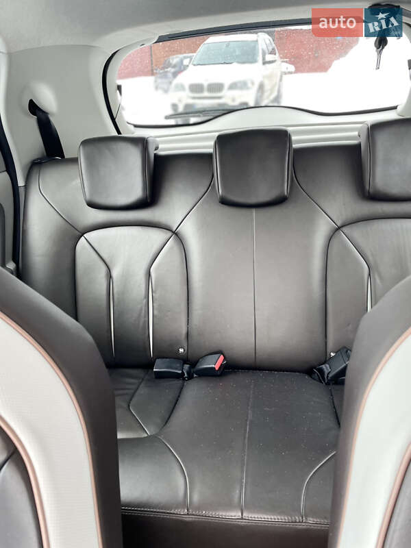 Хэтчбек Renault Zoe 2017 в Хмельницком