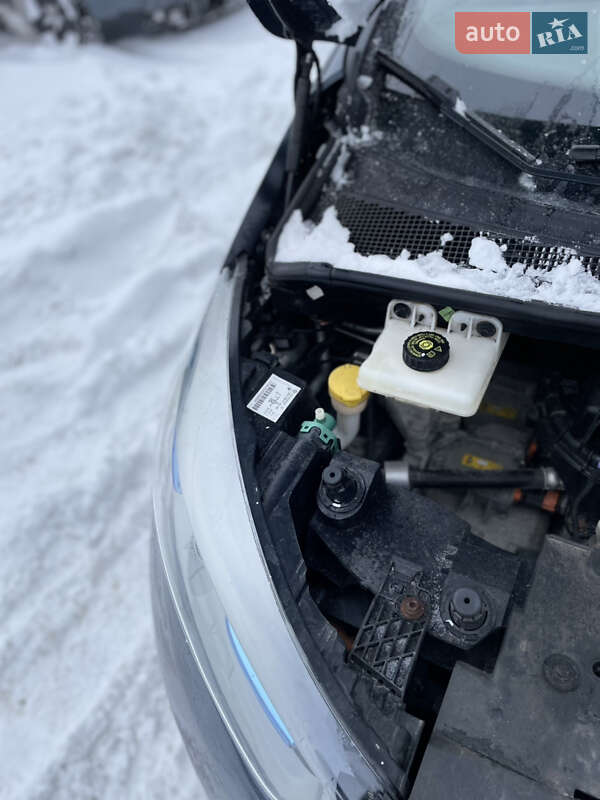 Хэтчбек Renault Zoe 2017 в Хмельницком