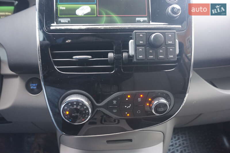 Хэтчбек Renault Zoe 2015 в Самборе