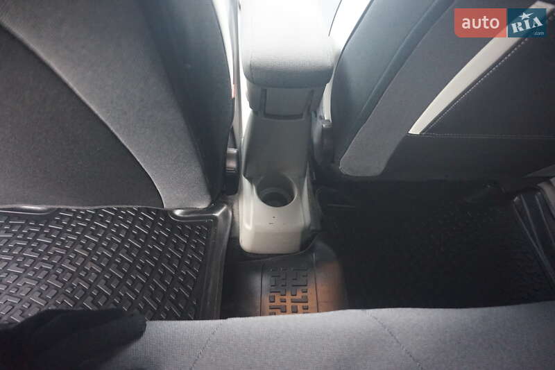 Хэтчбек Renault Zoe 2015 в Самборе