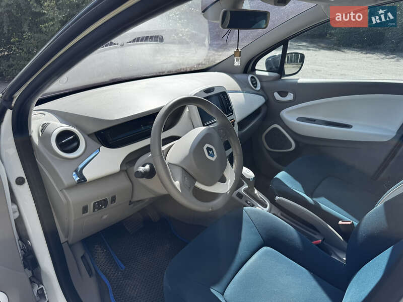 Хэтчбек Renault Zoe 2013 в Кривом Роге