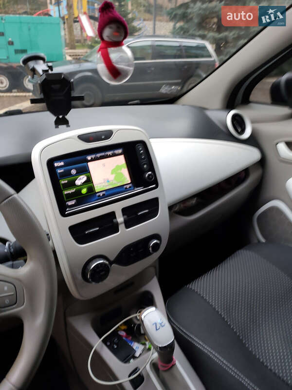 Хэтчбек Renault Zoe 2018 в Ворзеле