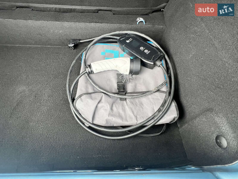 Хэтчбек Renault Zoe 2013 в Одессе фото 26 Хэтчбек Renault Zoe 2013 в Одессе