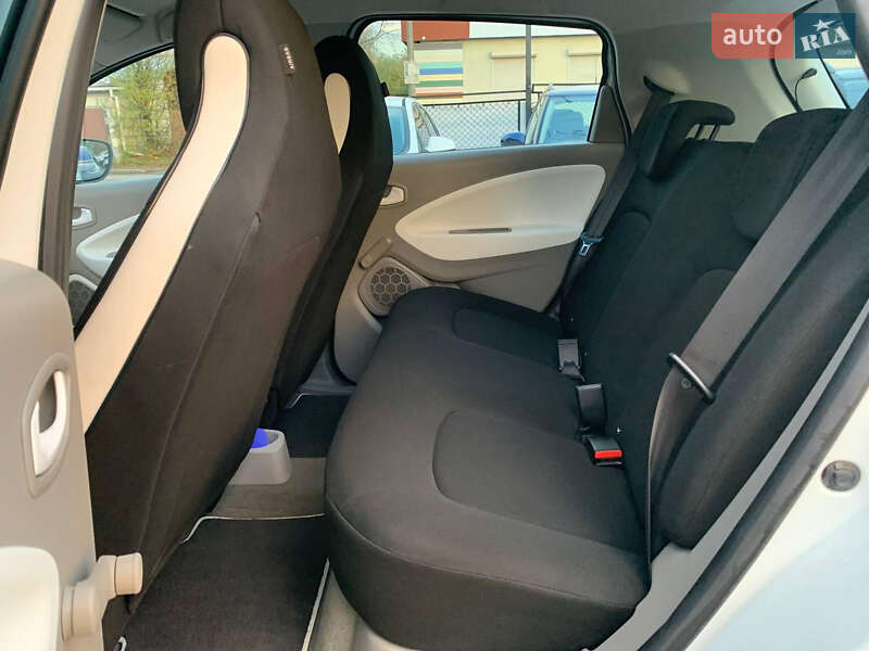 Хэтчбек Renault Zoe 2015 в Ивано-Франковске