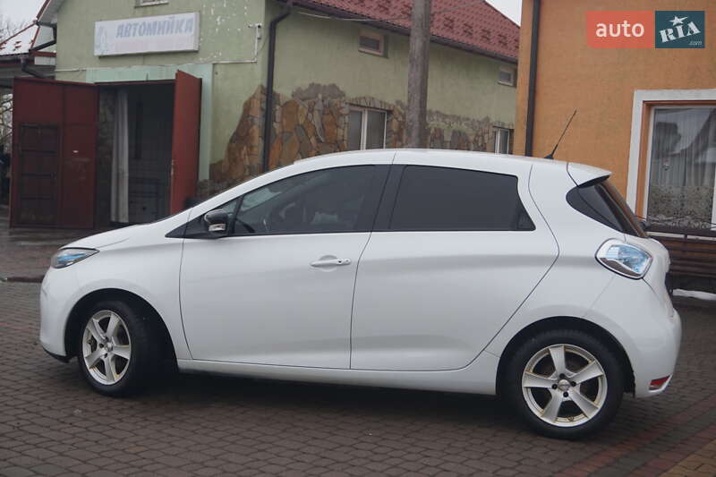 Хэтчбек Renault Zoe 2018 в Самборе