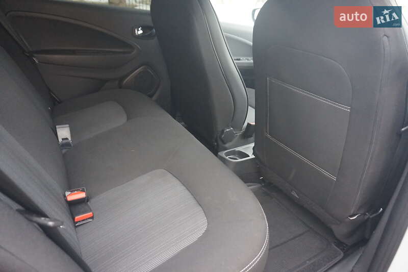 Хэтчбек Renault Zoe 2018 в Самборе