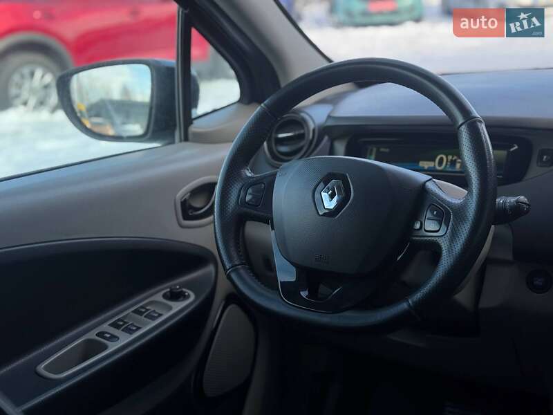 Хэтчбек Renault Zoe 2015 в Ровно