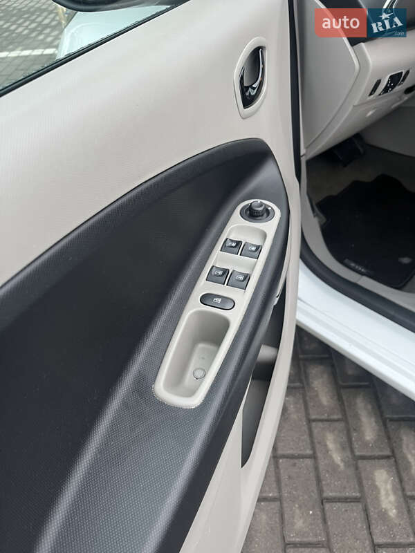 Хэтчбек Renault Zoe 2016 в Коломые