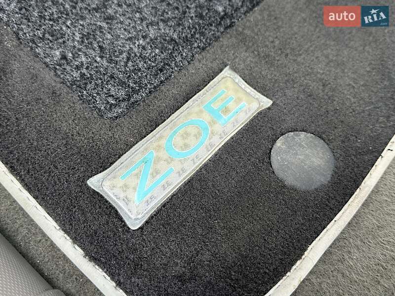 Хэтчбек Renault Zoe 2014 в Ровно фото 48 Хэтчбек Renault Zoe 2014 в Ровно