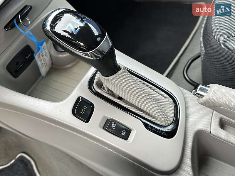 Хэтчбек Renault Zoe 2014 в Ровно фото 59 Хэтчбек Renault Zoe 2014 в Ровно