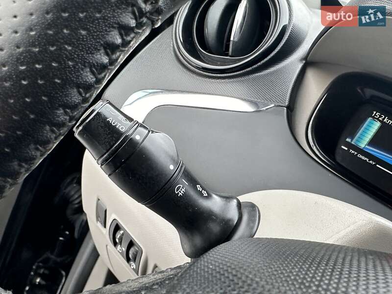 Хэтчбек Renault Zoe 2014 в Ровно фото 64 Хэтчбек Renault Zoe 2014 в Ровно