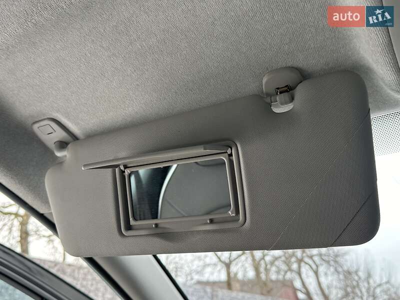 Хэтчбек Renault Zoe 2014 в Ровно фото 76 Хэтчбек Renault Zoe 2014 в Ровно