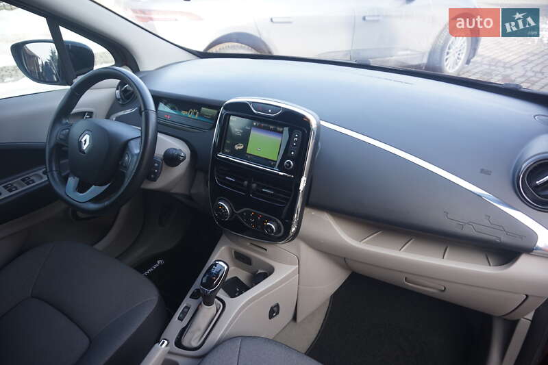 Хэтчбек Renault Zoe 2015 в Самборе фото 40 Хэтчбек Renault Zoe 2015 в Самборе
