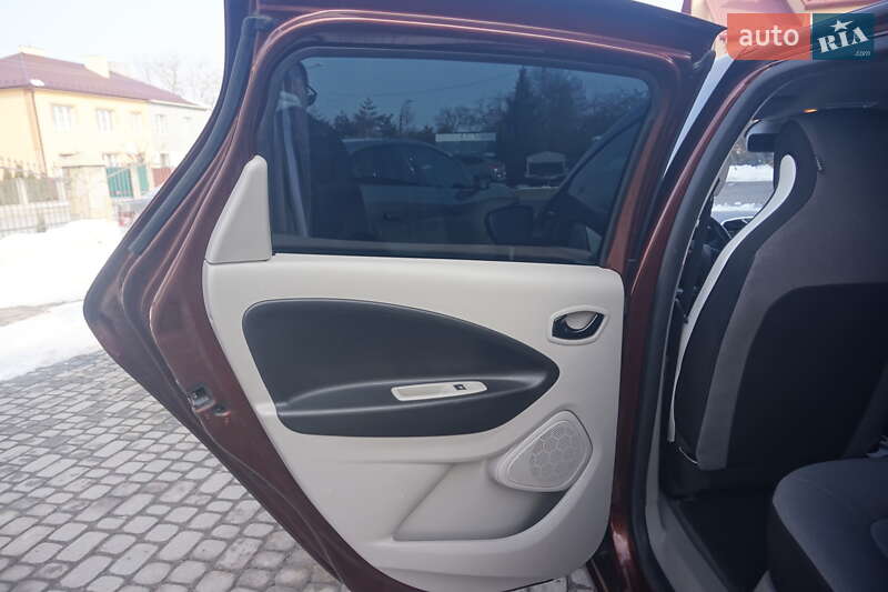 Хэтчбек Renault Zoe 2015 в Самборе фото 44 Хэтчбек Renault Zoe 2015 в Самборе