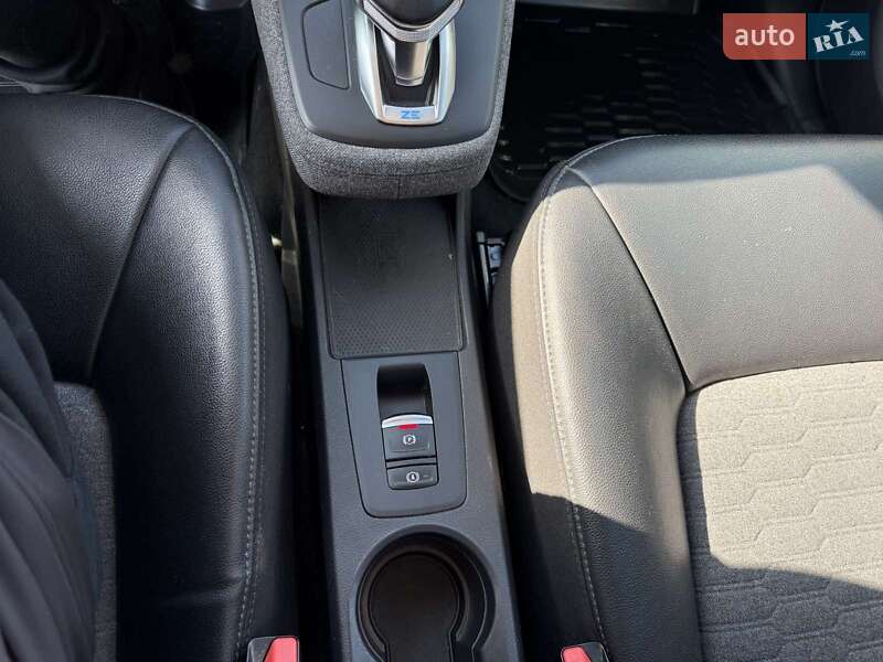 Хетчбек Renault Zoe 2021 в Києві