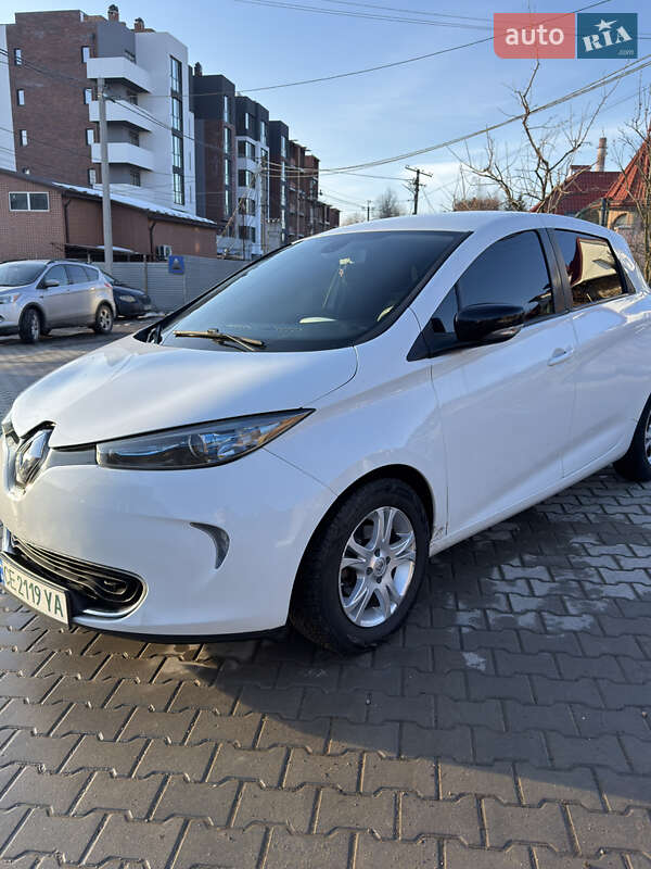Хэтчбек Renault Zoe 2016 в Черновцах