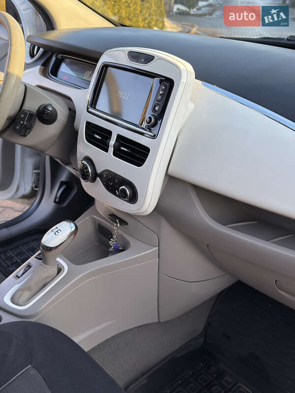 Хэтчбек Renault Zoe 2016 в Черновцах