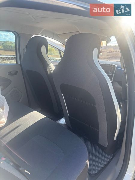 Хэтчбек Renault Zoe 2016 в Хмельницком