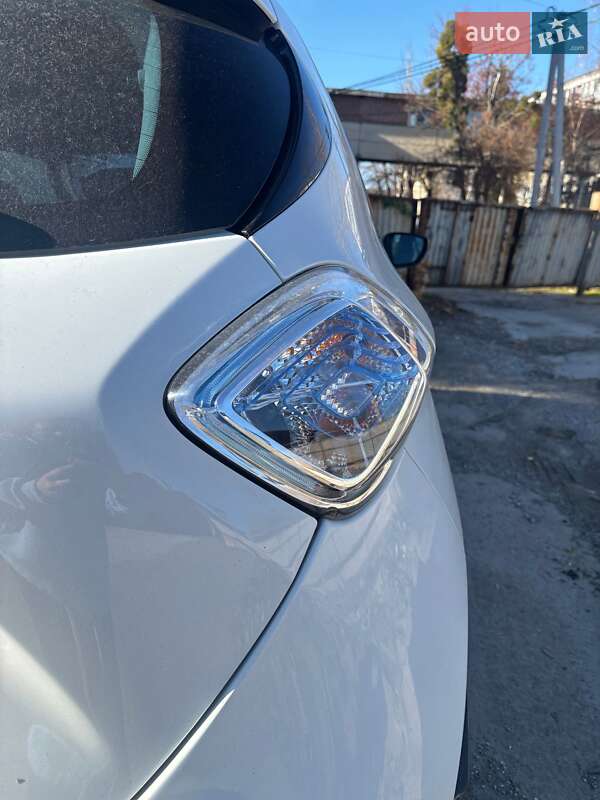 Хэтчбек Renault Zoe 2016 в Хмельницком