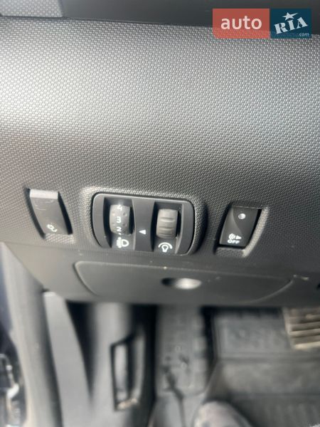 Хэтчбек Renault Zoe 2017 в Золочеве