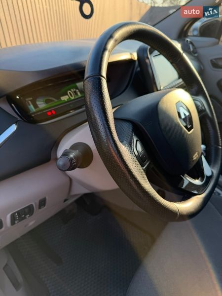 Хэтчбек Renault Zoe 2016 в Дрогобыче