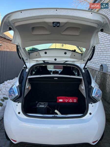 Хэтчбек Renault Zoe 2016 в Рожище