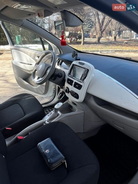 Хэтчбек Renault Zoe 2016 в Ровно
