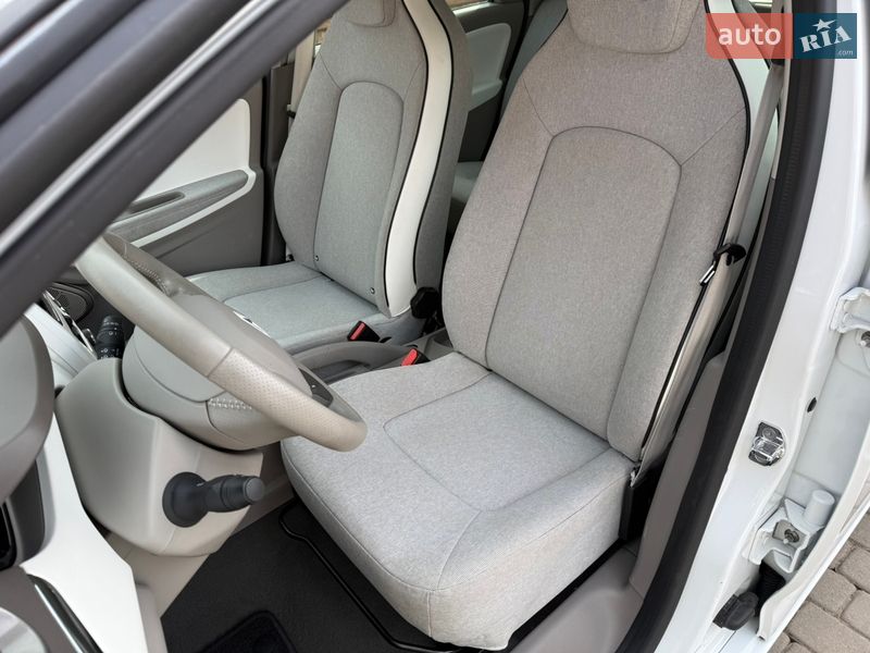 Хэтчбек Renault Zoe 2018 в Львове