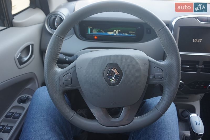 Хэтчбек Renault Zoe 2018 в Самборе