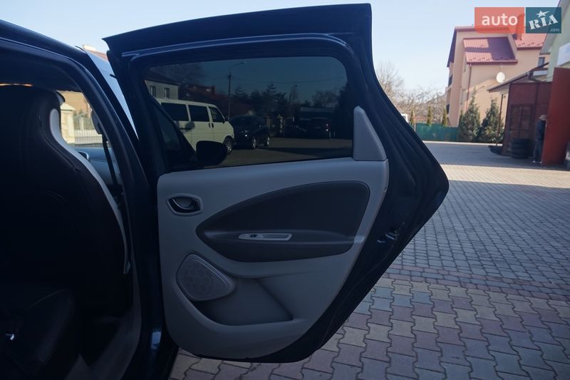 Хэтчбек Renault Zoe 2018 в Самборе