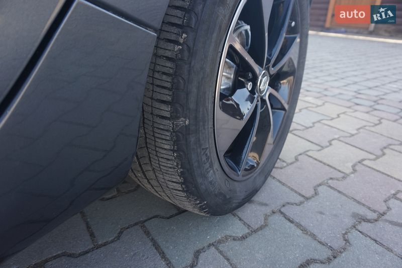 Хэтчбек Renault Zoe 2018 в Самборе