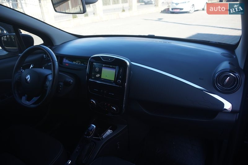 Хэтчбек Renault Zoe 2018 в Самборе