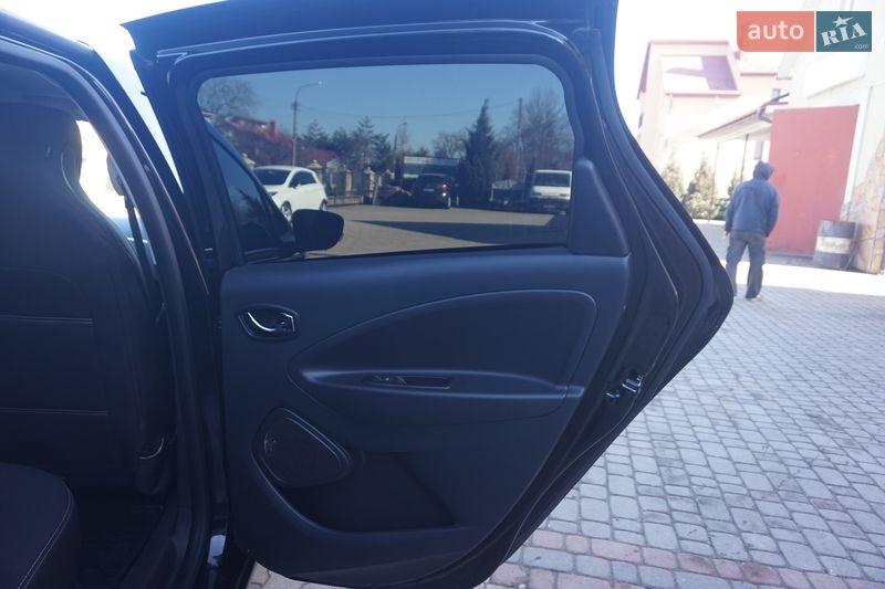 Хэтчбек Renault Zoe 2018 в Самборе