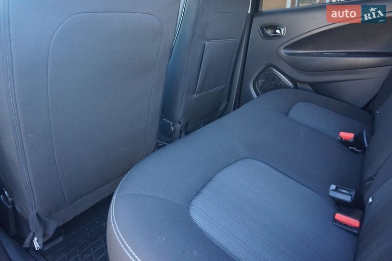 Хэтчбек Renault Zoe 2018 в Самборе