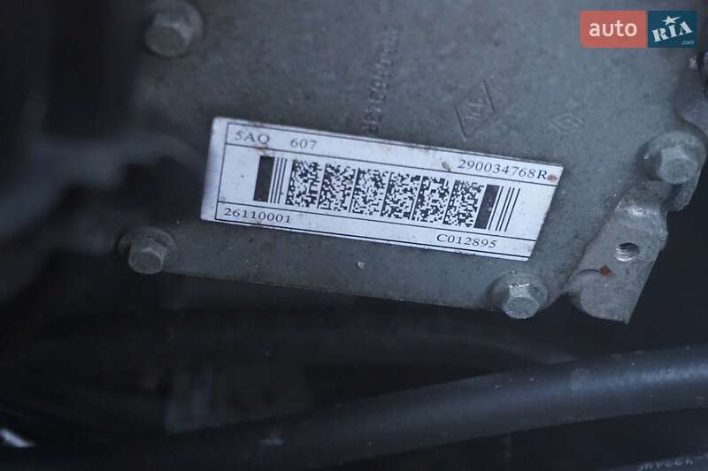 Хэтчбек Renault Zoe 2018 в Самборе