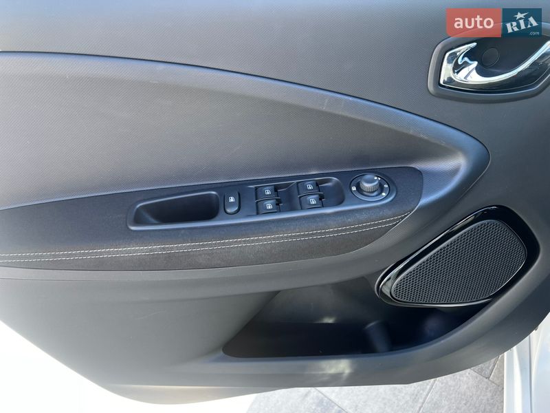 Хэтчбек Renault Zoe 2017 в Кропивницком