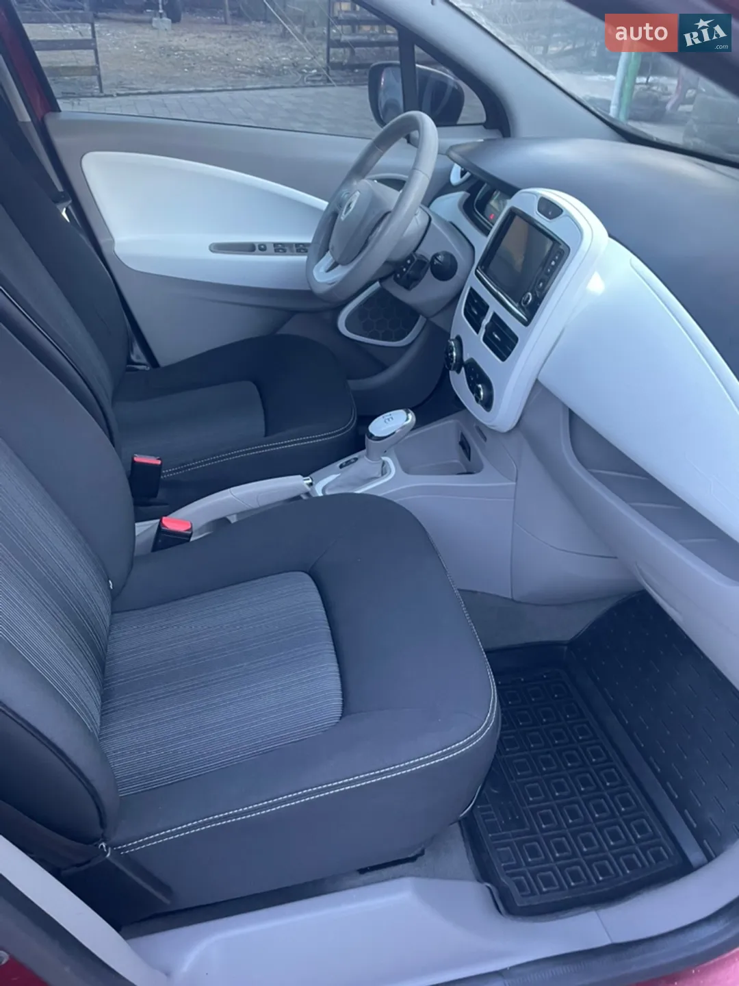 2018 Renault ZOE - мініатюра 14