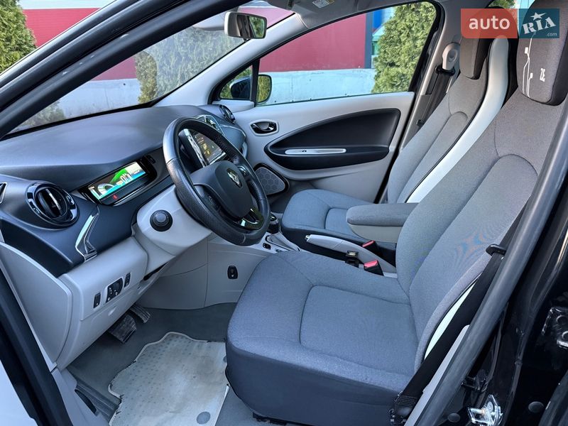 Хэтчбек Renault Zoe 2015 в Львове