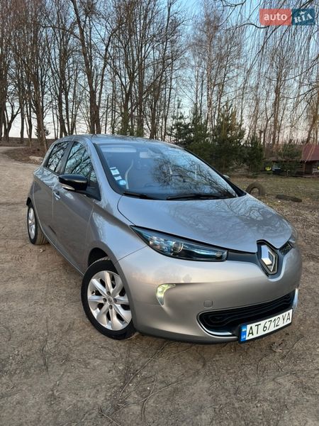 Хэтчбек Renault Zoe 2015 в Ивано-Франковске