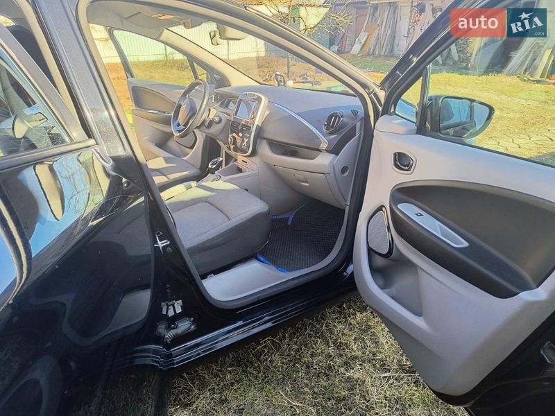 Хэтчбек Renault Zoe 2015 в Киеве