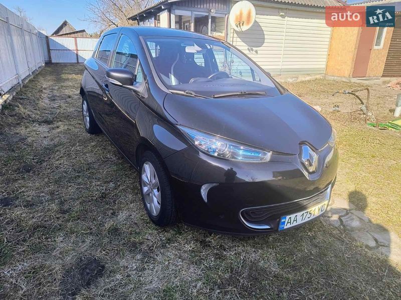 Хэтчбек Renault Zoe 2015 в Киеве