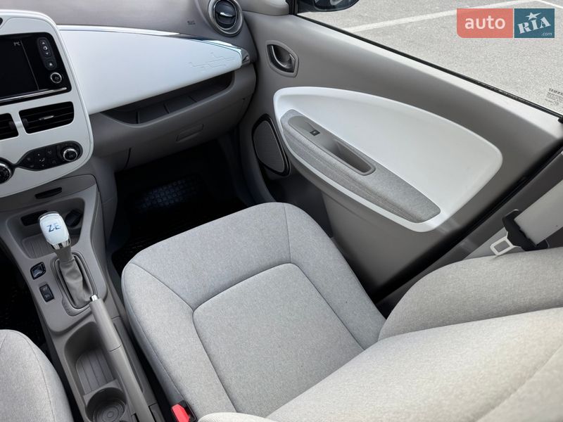 Хэтчбек Renault Zoe 2019 в Киеве