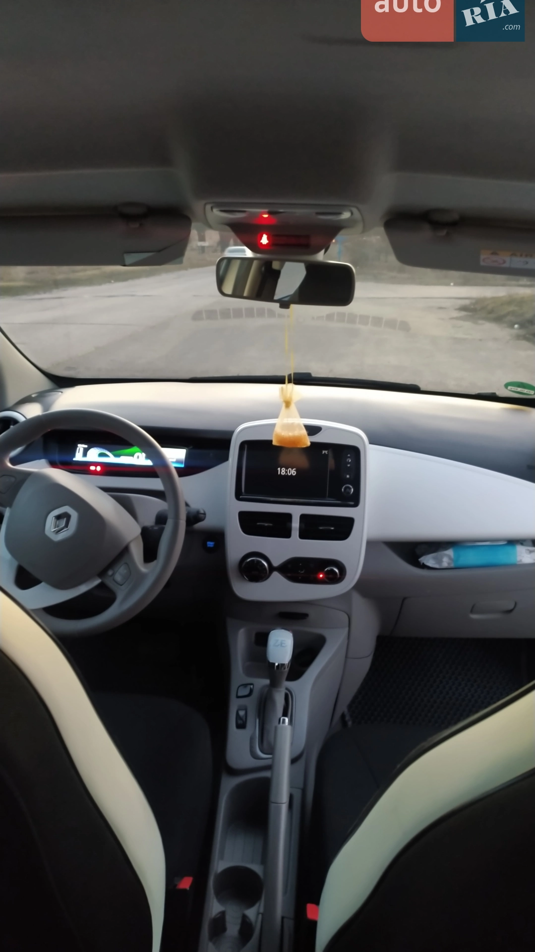 2018 Renault ZOE - мініатюра 8
