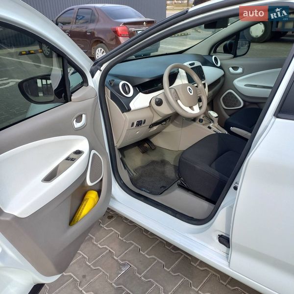 Хэтчбек Renault Zoe 2019 в Кривом Роге фото 9 Хэтчбек Renault Zoe 2019 в Кривом Роге