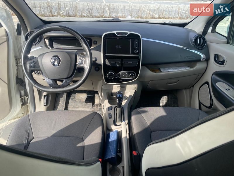 Хетчбек Renault Zoe 2016 в Ірпені