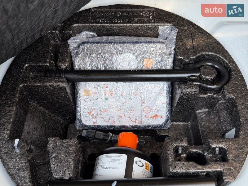 Хэтчбек Renault Zoe 2014 в Ровно